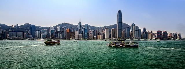 Victoria Harbour Day And Night Spacious