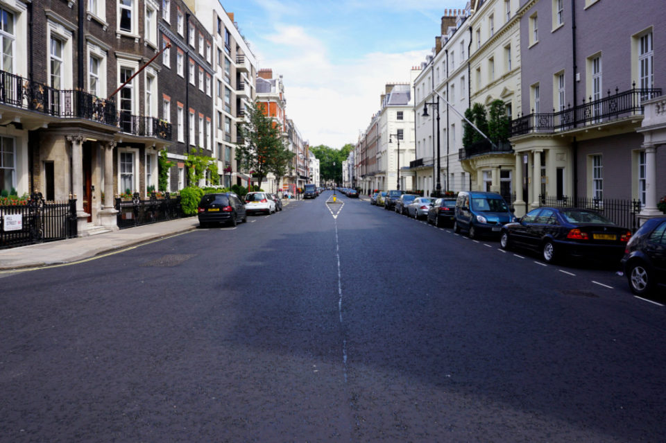 London is one of the city with 'bubble'. Image from barnyx.