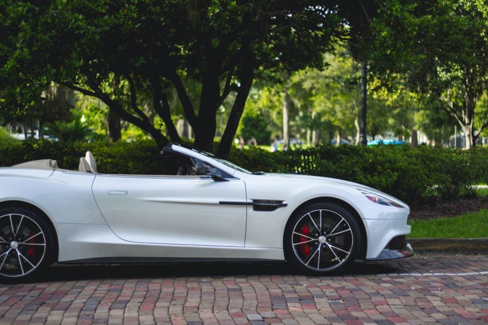 Buying a Car in Hong Kong – 10 Tips to Help You Out